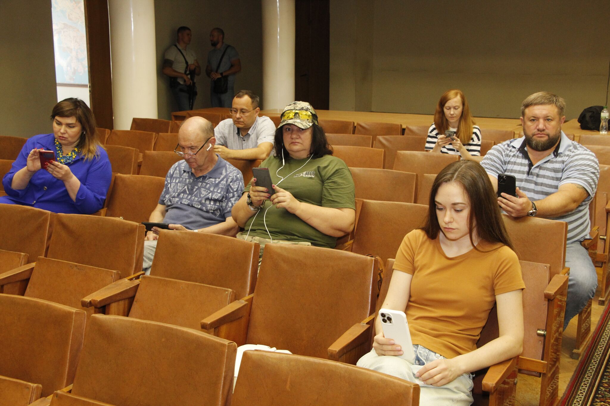 Платіжки: депутати Дніпра звернулися до НКРЕКП, аби мешканці відомчого житла і гуртожитків не переплачували за газ (відео)