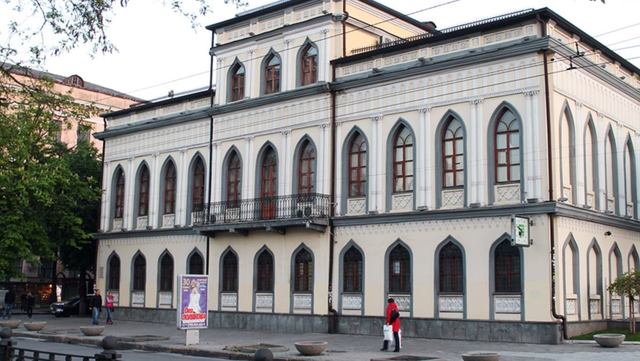 На вихідні Музей історії Дніпра стане волонтерським центром (відео)