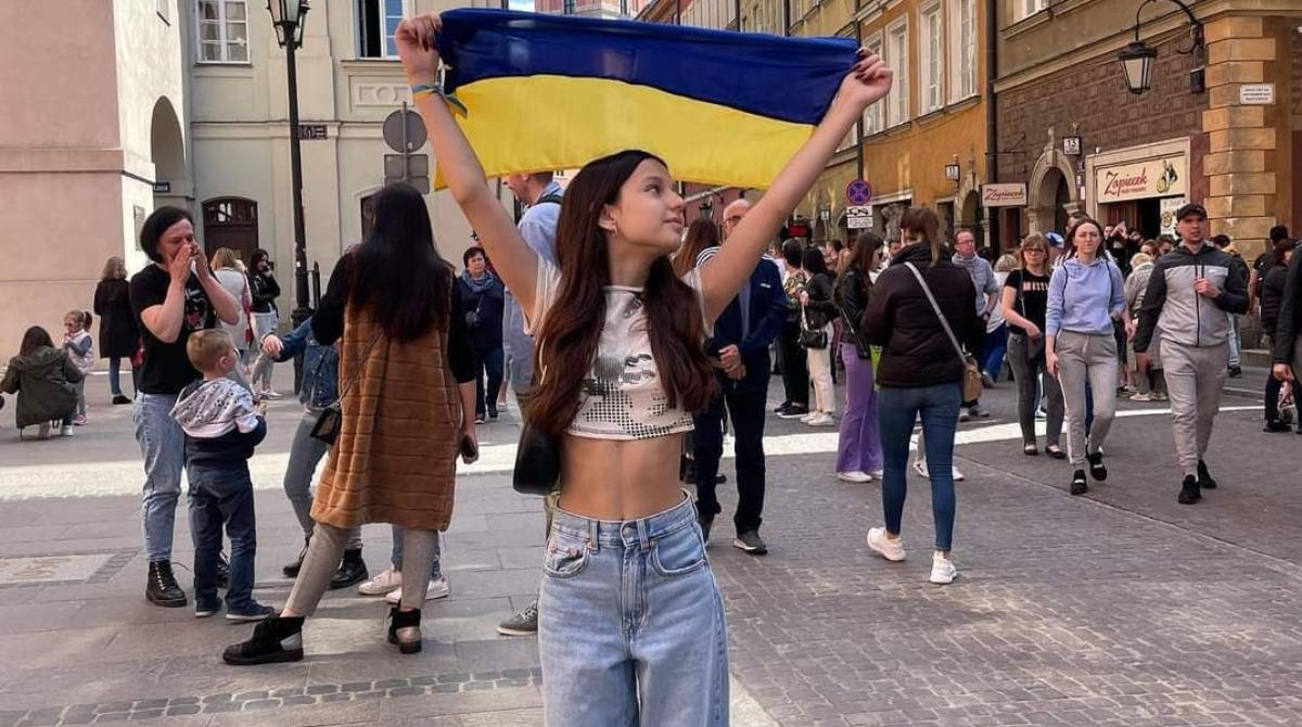 12-річна дніпрянка віддала всі отримані на день народження подарунки на допомогу ЗСУ