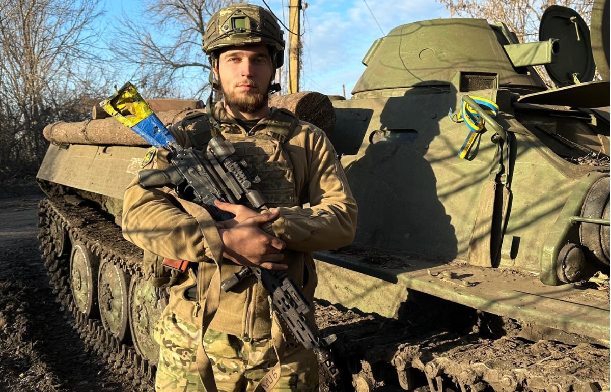 Після важкого поранення офіцер бригади з Дніпропетровщини ще вісім годин командував боєм