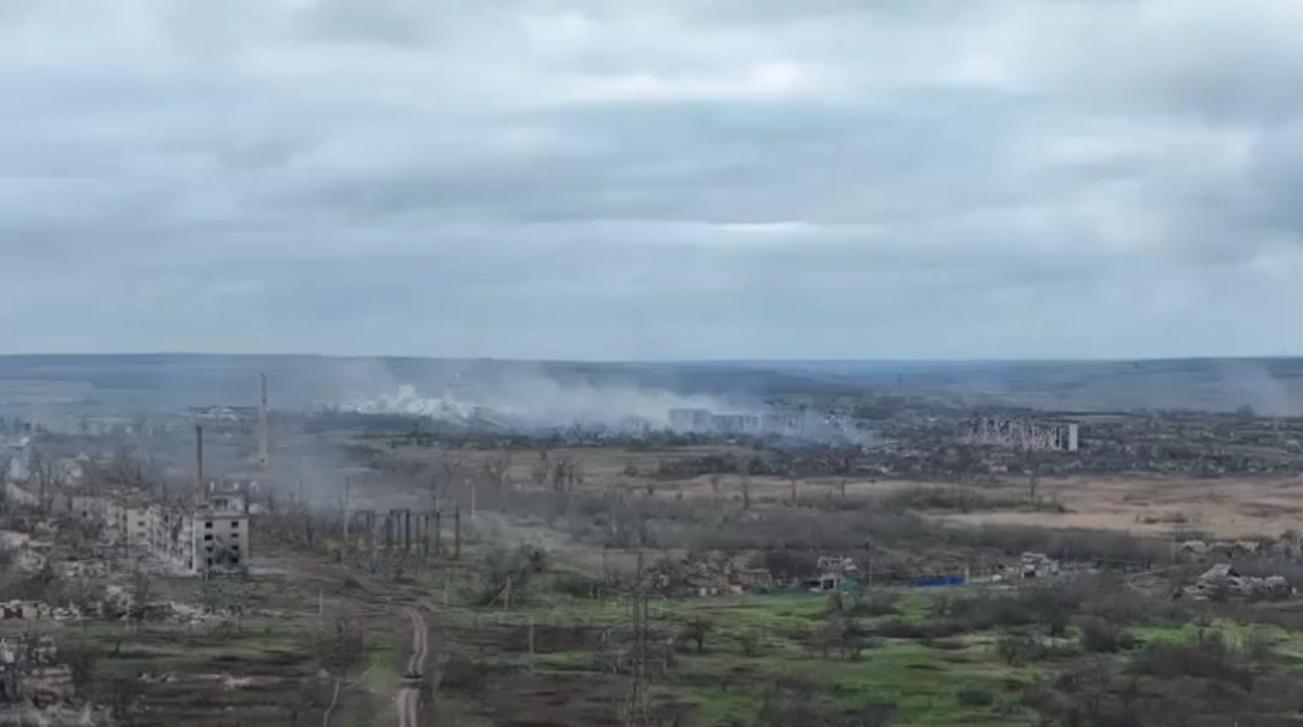 Бійці бригади з Дніпропетровської області показали кадри оборони Соледару. Відео
