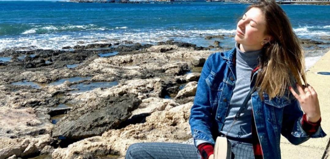 Группа из Днепра не может вернуться с Кипра из-за цен на авиабилеты (ФОТО)