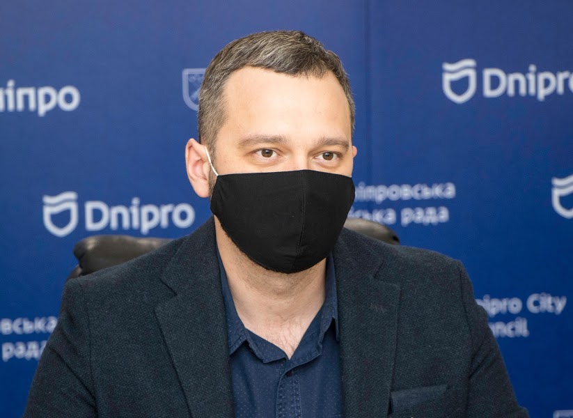 В Днепре на избирательных участках безопасно, процесс голосования идет быстро