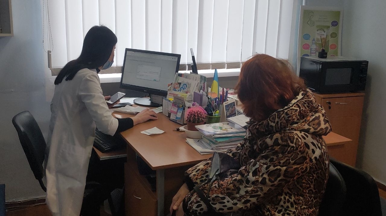 Приймають пацієнтів навіть під час повітряної тривоги: медзаклади Дніпра працюють у звичайному режимі