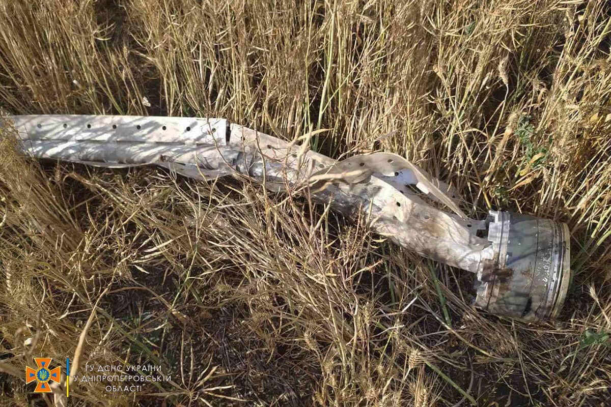 Піротехники ДСНС зібрали небезпечний “врожай” з ворожих снарядів на полях двох  районів Дніпропетровщини