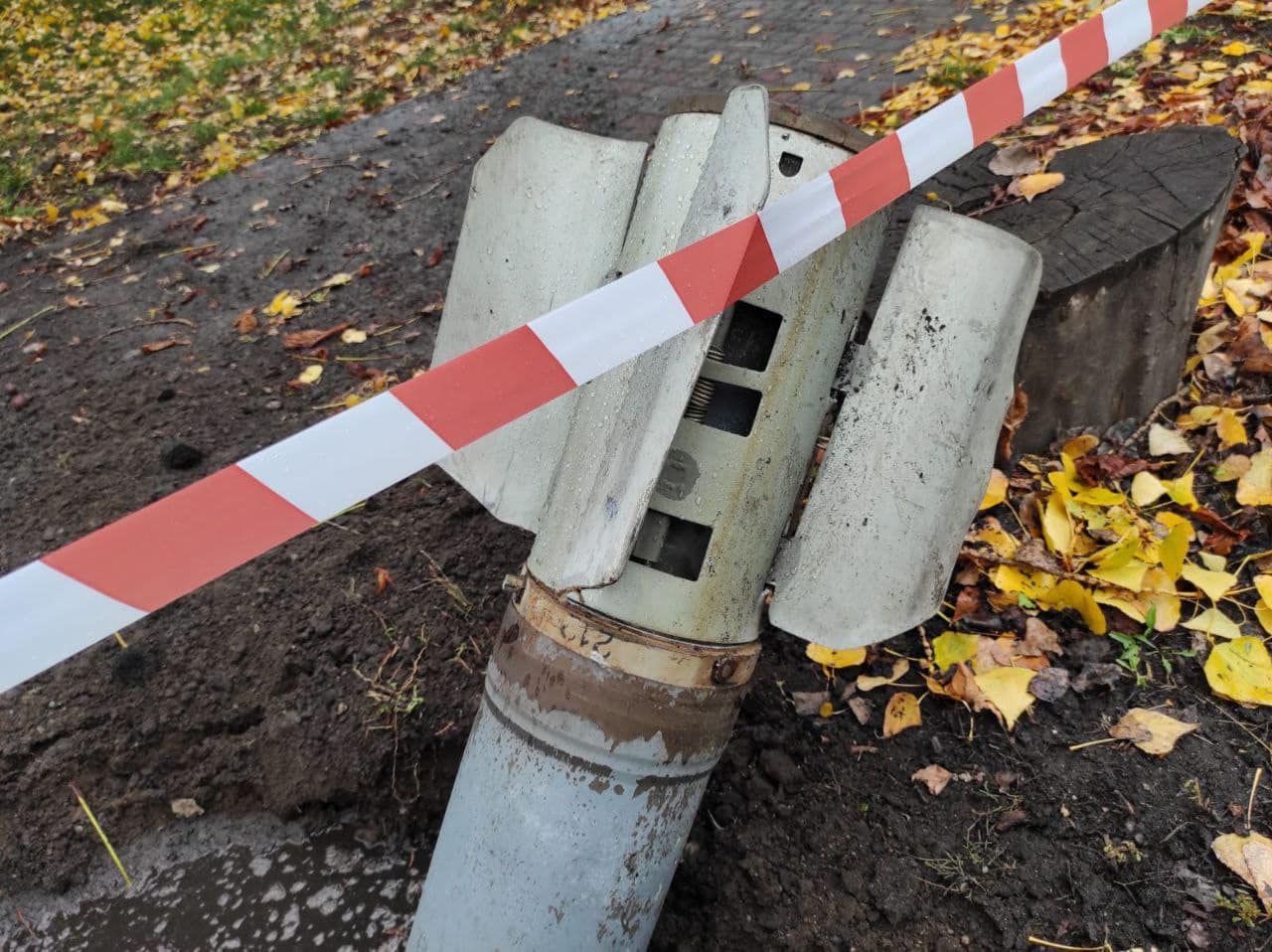 Зруйновані будинки, згоріли автобуси. Ворог вдарив по Нікополю артилерією та ракетами