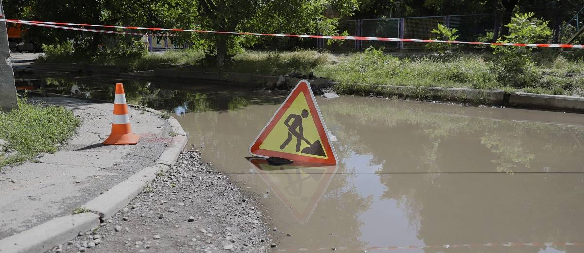 У Дніпрі будують зливову каналізацію на вулиці Моніторній