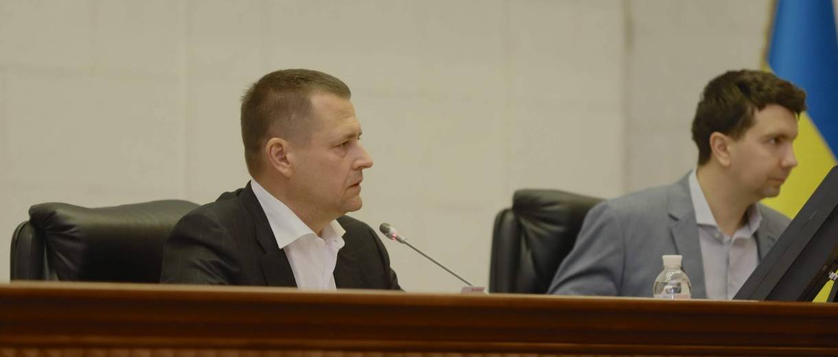 У Дніпрі з ініціативи мера Бориса Філатова школярі їздитимуть в електротранспорті безкоштовно