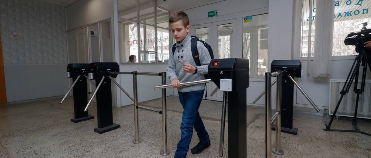 Безопасная школа: как работает система в школе №8 (ВИДЕО)