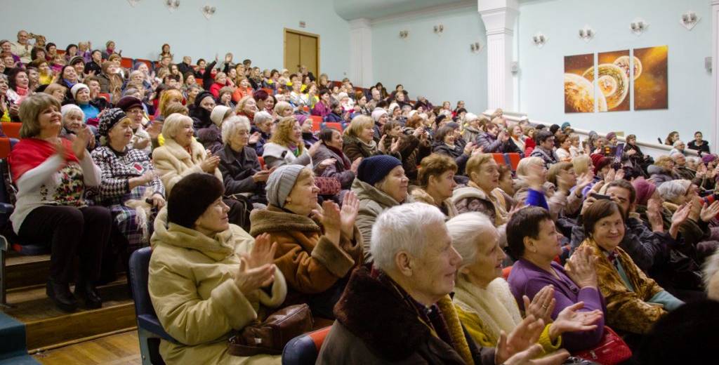 В Днепре подвели итоги учебного года в Университете третьего возраста: фото