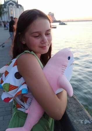 В Днепре срочно разыскивают пропавшую 10-летнюю девочку