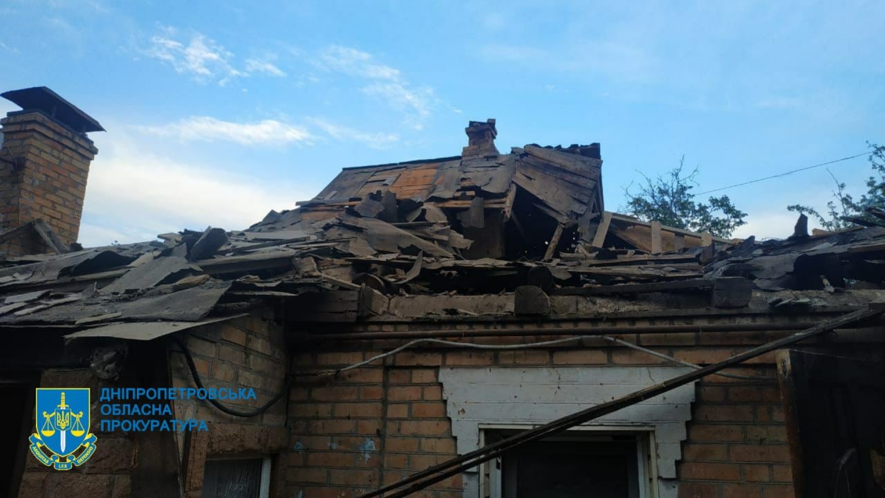 Поранено вагітну: прокуратура розслідує нічний обстріл Нікопольського району 