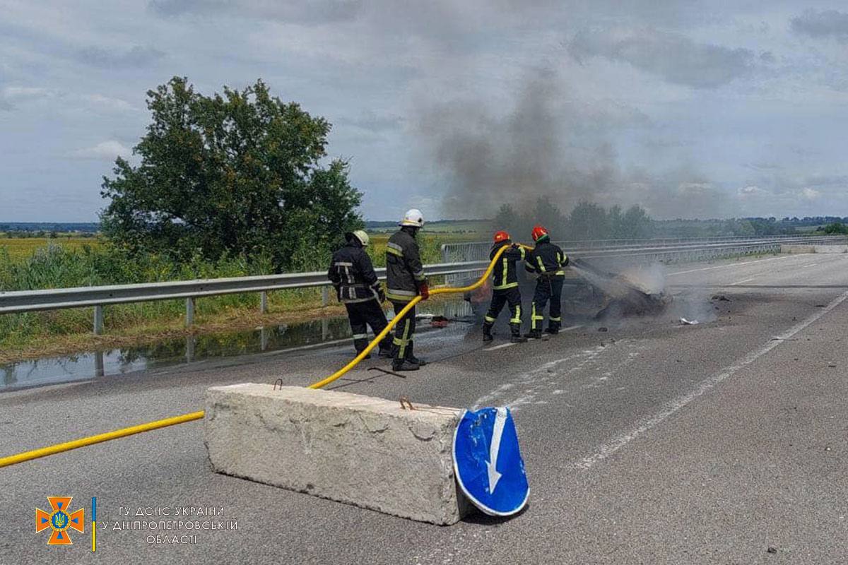 Стало відомо, що за дим бачили на Лівому березі Дніпра. Відео