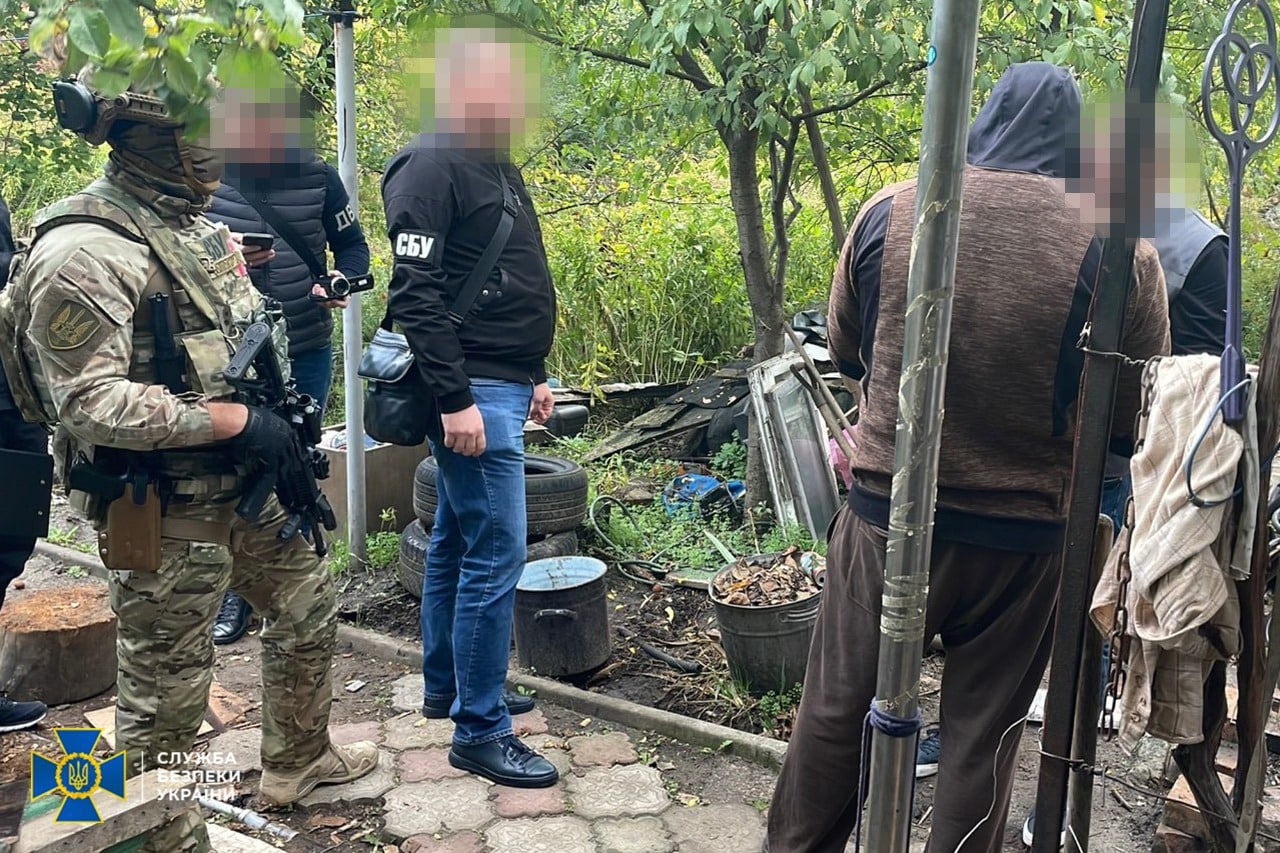 У Дніпрі ліквідували потужну нарколабораторію, яку «кришував» місцевий правоохоронець