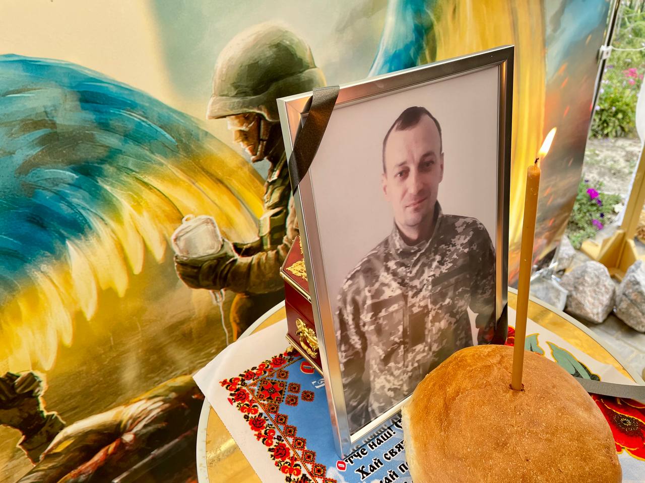 Нікополь в останню путь провів загиблого на війні земляка. Фото