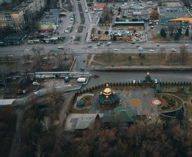 У Дніпрі стрілянина на території храму. Що відомо? Відео