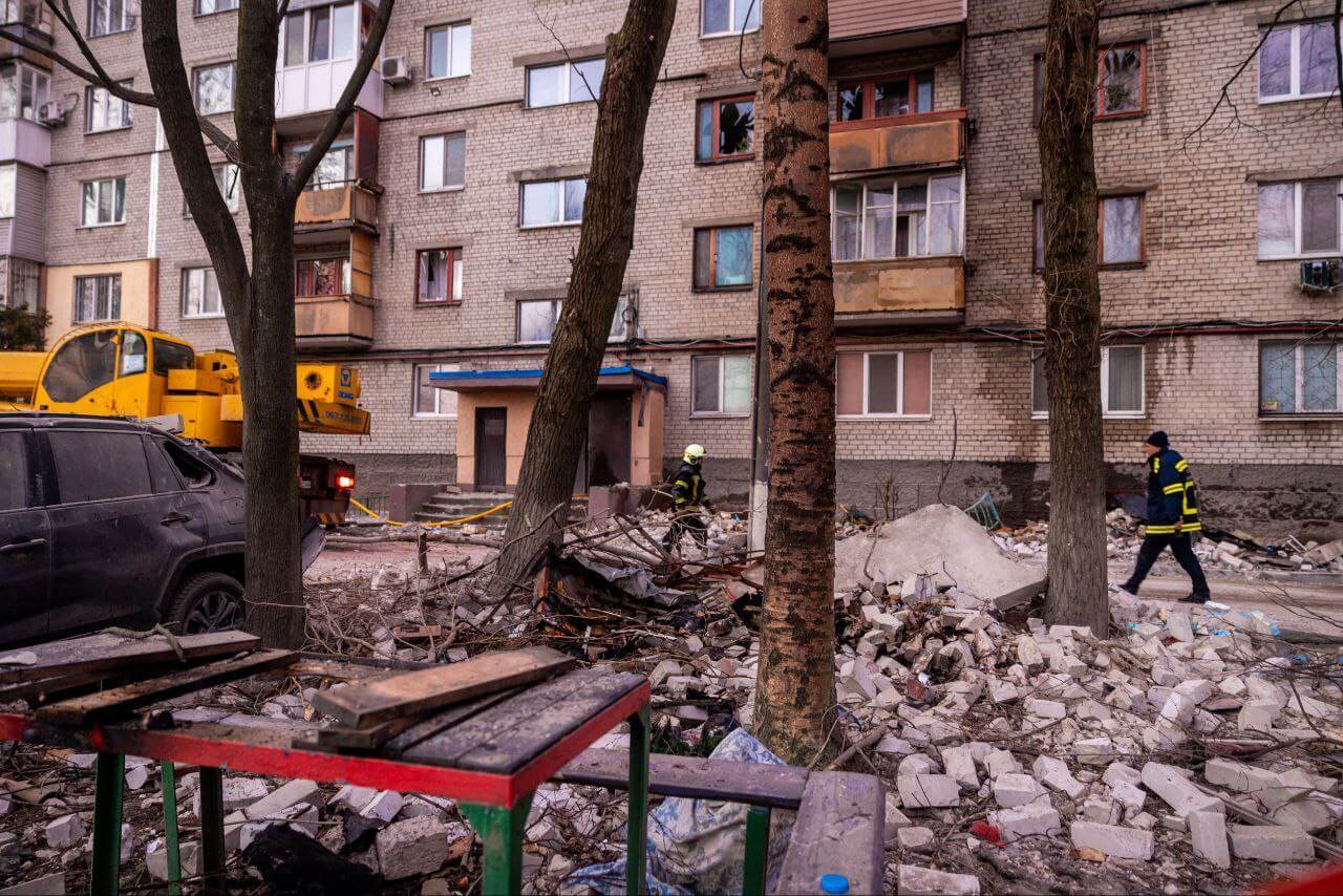 Російська армія влучила безпілотником у підприємство у Дніпрі