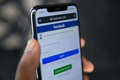 После объявления о ребрендинге в Facebook начались сбои в работе