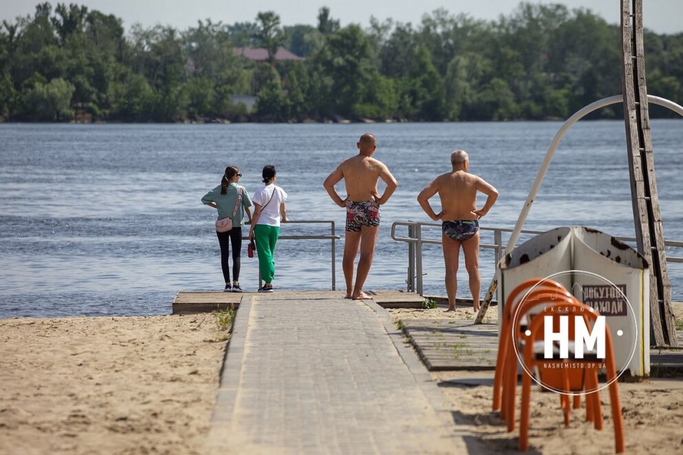 Три пляжа в Днепре первыми примут отдыхающих