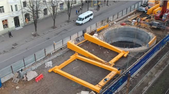 В Днепре будущую станцию метро сняли с дрона (ВИДЕО)