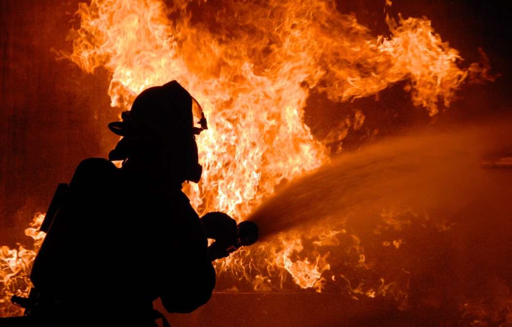 Не встигли врятувати. У Дніпрі під час пожежі загинула 88-річна жінка