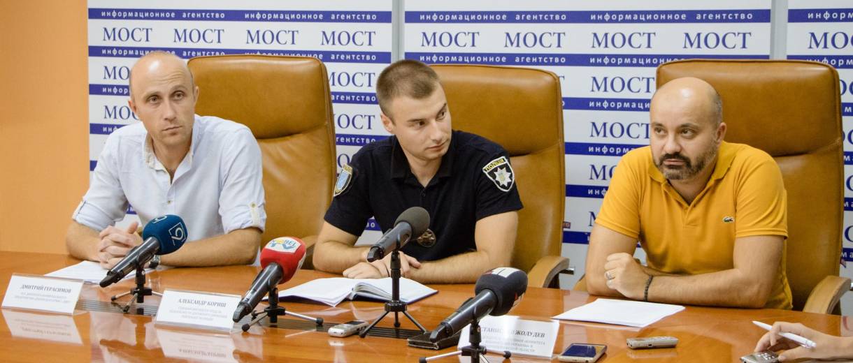 Новые светофоры, свежая разметка и знаки: как в Днепре обеспечивают безопасность на дорогах