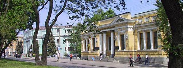 Старые вещи можно отдать в музей Днепра