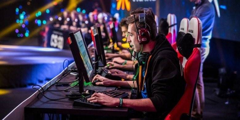 Завтра в Днепре пройдет кибертурнир по Counter-Strike и DOTA 2