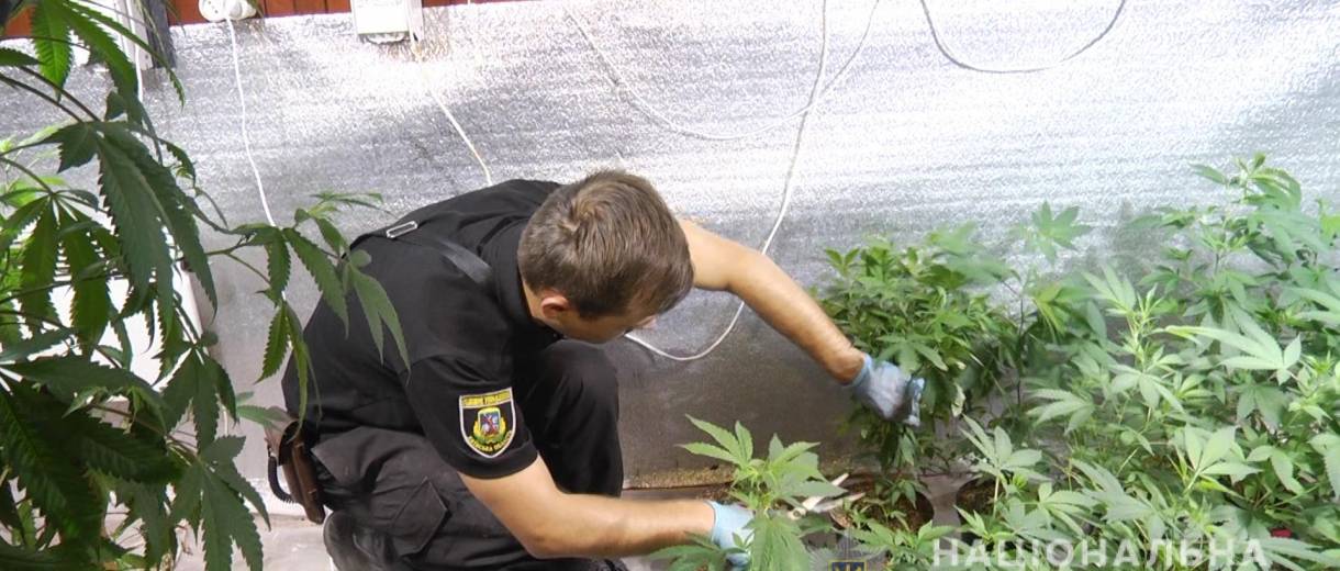 Под Днепром накрыли нарколабораторию промышленных масштабов (ФОТО)