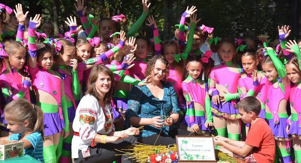 В Днепре состоялся масштабный детско-молодежный национально-патриотический фестиваль «Мое Внешкольное»: фото