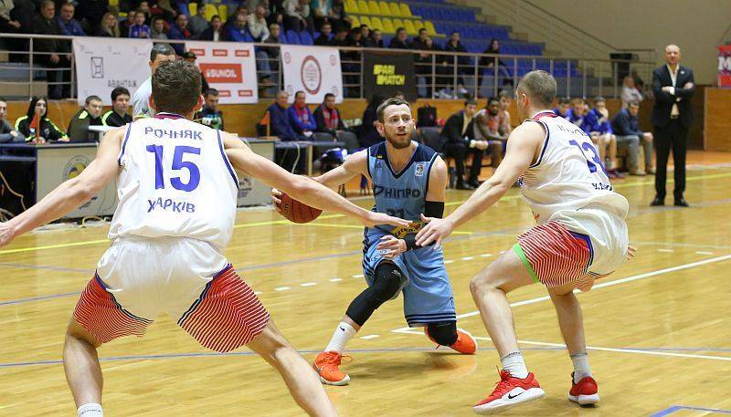 БК «Днепр» проиграл матч в Харькове