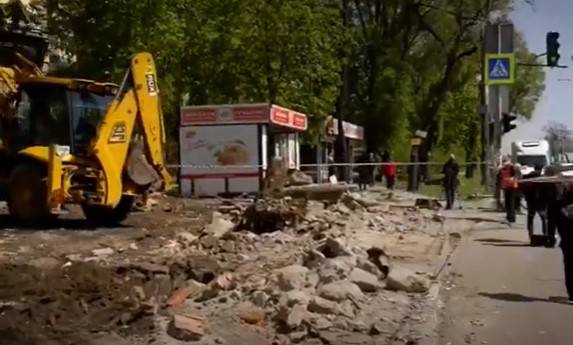 У Дніпрі на масиві Тополя облаштували новий зупиночний комплекс (ВІДЕО)