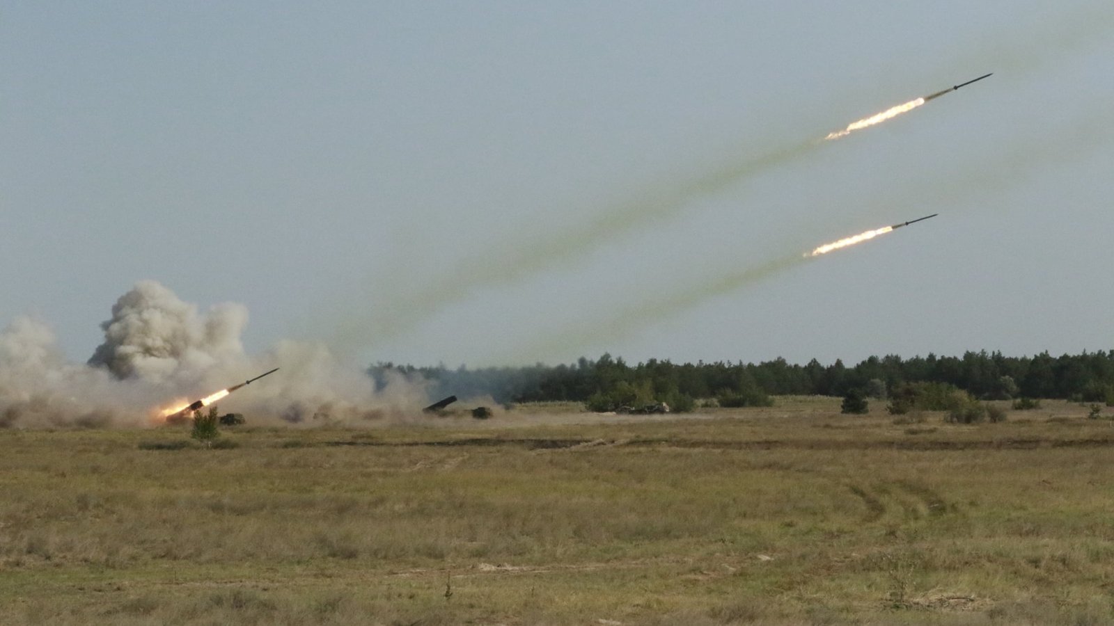 Два села под Кривым Рогом попали под огонь вражеских “Ураганов”