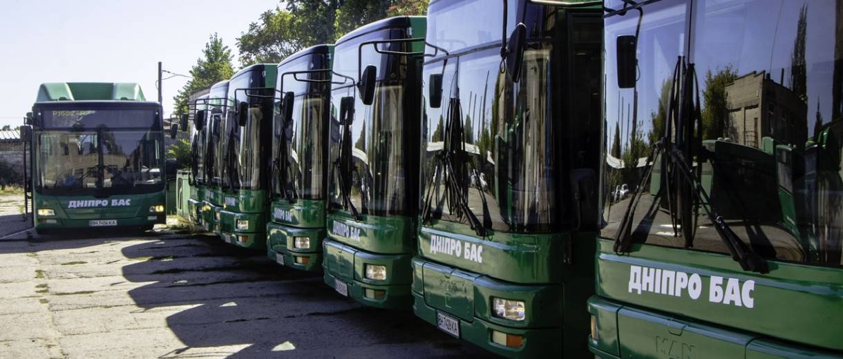 У Дніпрі на маршрут вийдуть дванадцять автобусів великої місткості (ФОТО)