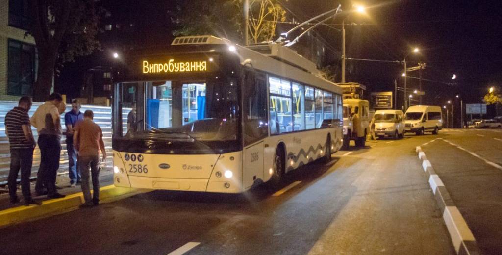 В Днепре ночью запустили первый пробный троллейбус на жилой массив Сокол