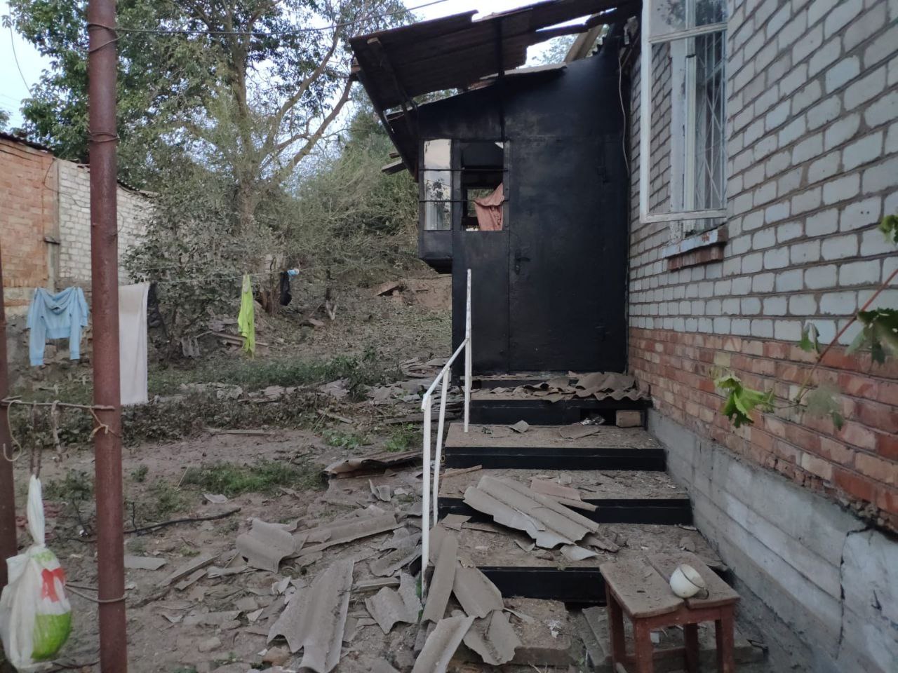 Ворог по Дніпропетровщині бив модернізованими ракетами С-300. Фото