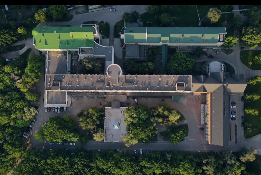 В Днепре ребенку провели одну из первых в Украине операций (ВИДЕО)