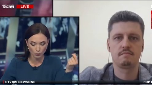 Краснов регулярно публикует фейковые опросы, понимая, что он проигрывает, – эксперт