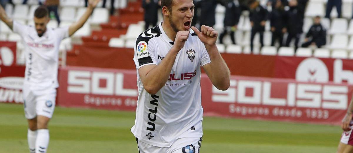 Бывший игрок «Днепра» спас своего одноклубника в Испании