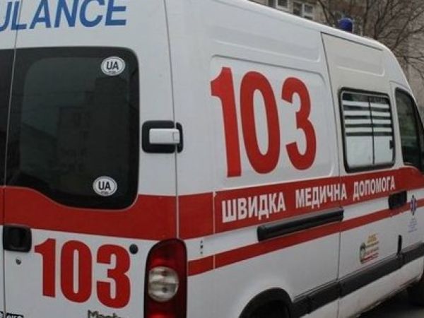 У Кам’янському жінка напідпитку напала на медиків «швидкої»
