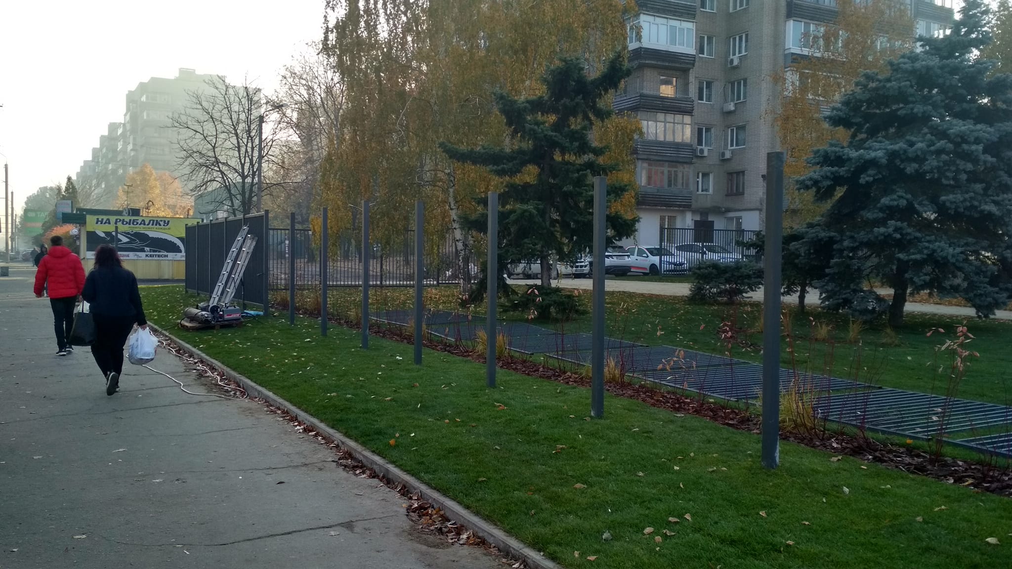 Вынужденная мера: сквер на Калиновой в Днепре будут закрывать на ночь