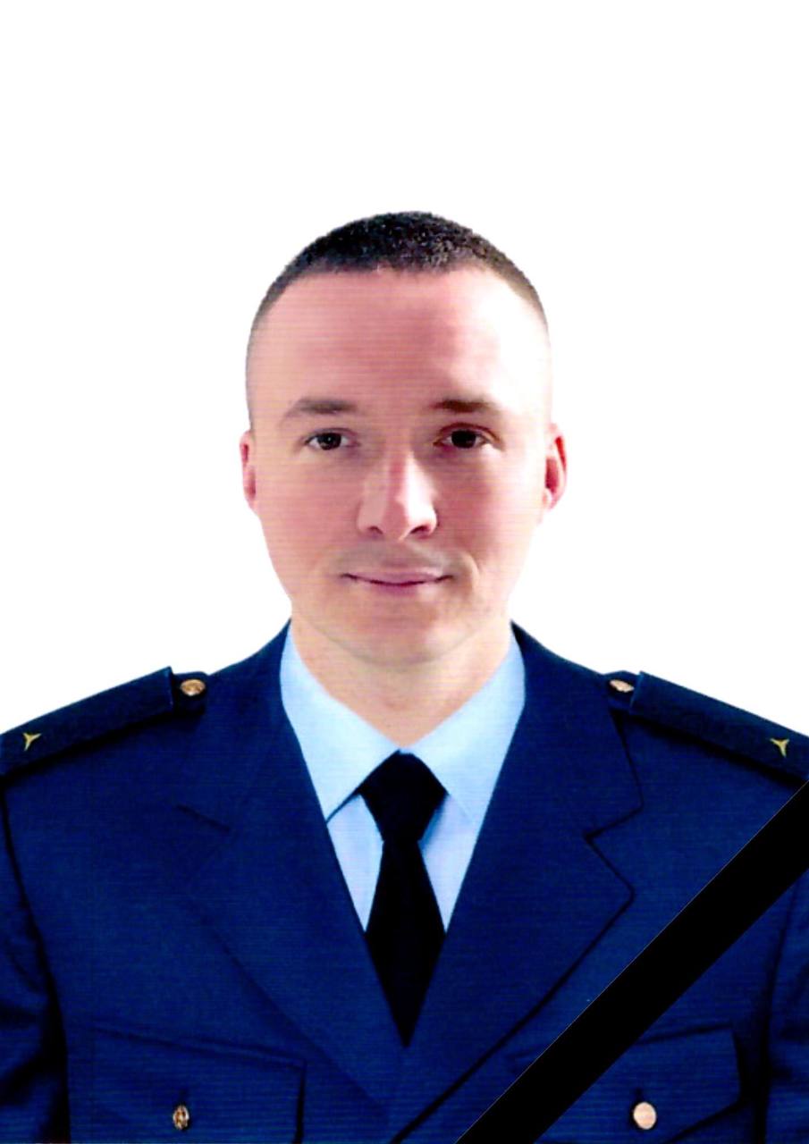 В ГСЧС назвали имя спасателя, который погиб при взрыве резервуара с топливом под Новомосковском