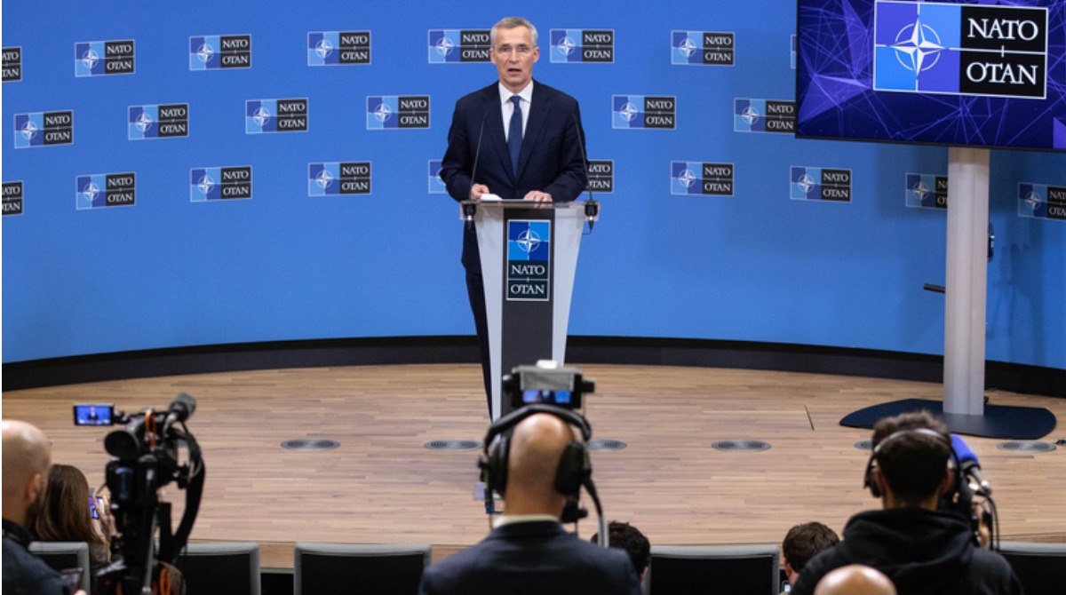 Генсек НАТО Столтенберг ответил россии на “бряцание ядерным оружием”