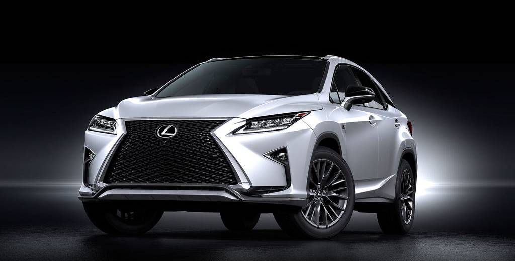 Супруга главного СБУ-шника Днепропетровщины получила новый Lexus