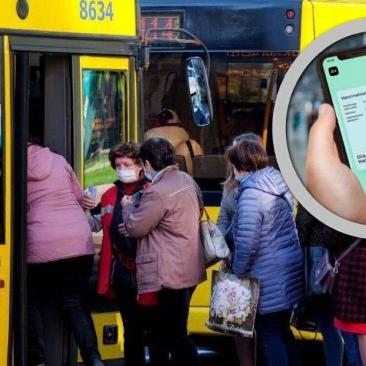 В Днепре при посадке в транспорт сертификат о вакцинации от COVID требовать не будут