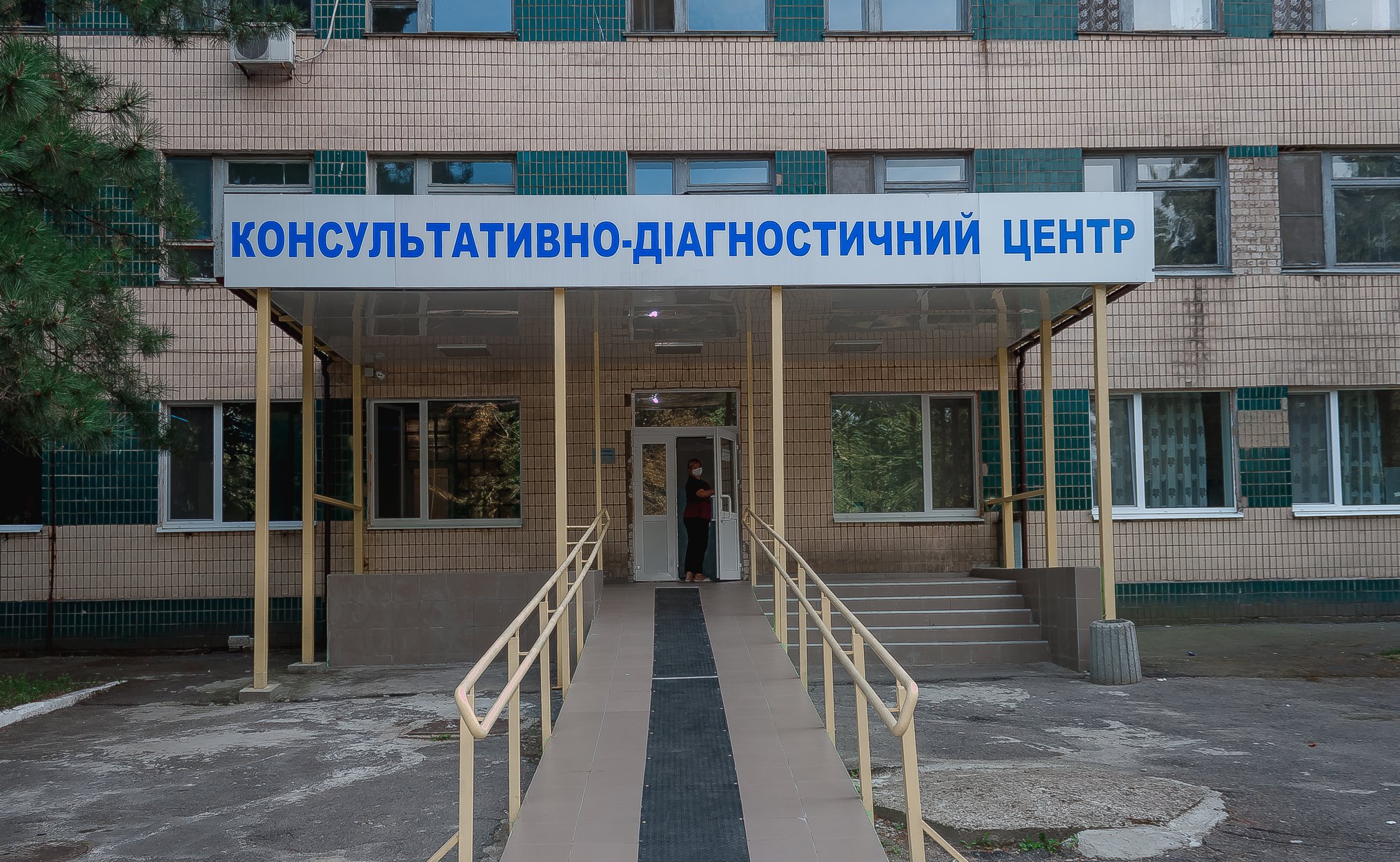 Вынесли аппаратуру и личные вещи: в Днепре ограбили тубдиспансер