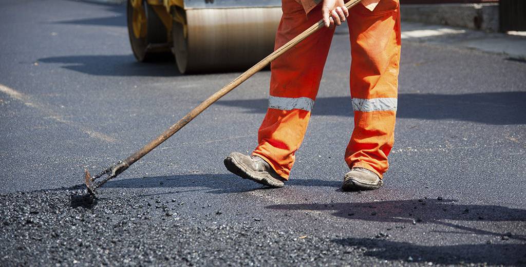 На левом берегу Днепра просят отремонтировать две улицы