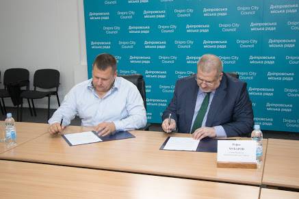 Соборную мечеть в Днепре вернут крымскотатарскому народу, а у детей появится новая спортивная школа