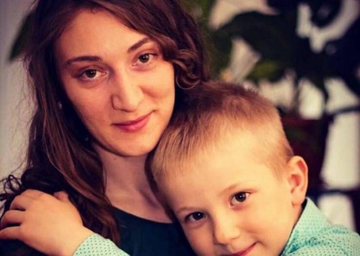 В Днепре собирают помощь для молодой мамы