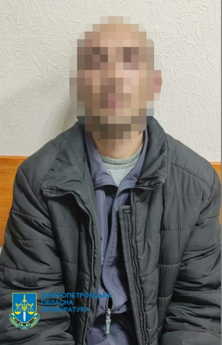 Погрожуючи побиттям зв’язав руки:житель Дніпра схопив 2-х маленьких дівчат прямо на вулиці